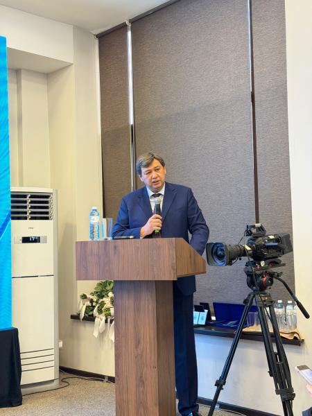 ҚАЗАҚСТАН РЕСПУБЛИКАСЫНЫҢ ТӘУЕЛСІЗДІГІНІҢ 35 ЖЫЛДЫҒЫНА АРНАЛҒАН САНИТАРИЯЛЫҚ-ЭПИДЕМИОЛОГИЯЛЫҚ ҚЫЗМЕТ ҚЫЗМЕТКЕРЛЕРІНІҢ АЛҒАШҚЫ ХАЛЫҚАРАЛЫҚ КОНГРЕСІ ӨТТІ 10